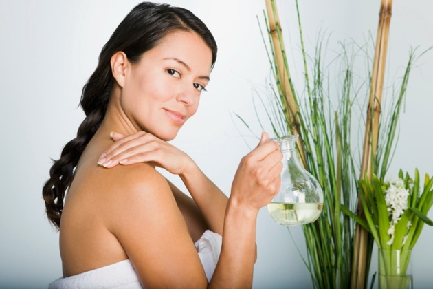 Beneficiile uleiului de jojoba pentru piele si par