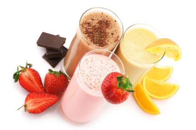 Cum sa fii in forma: shake-uri proteice pentru micul-dejun