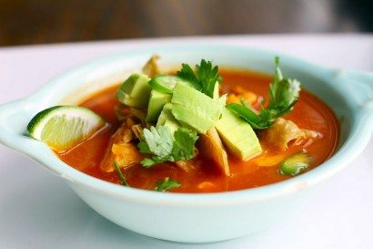 Supa cu carne de pui in stil mexican