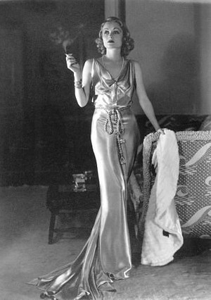 Moda anilor 30 rochie de seara