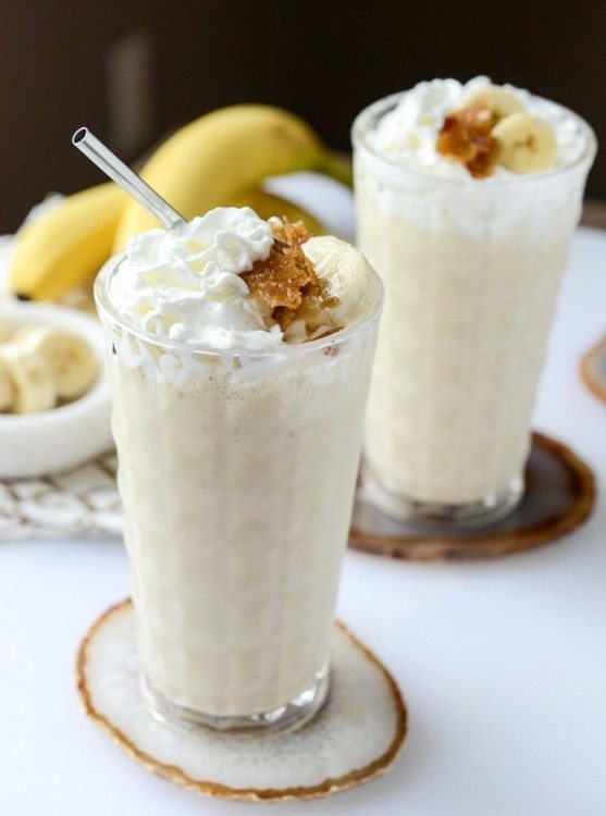 Milkshake de banane caramelizate si Bourbon