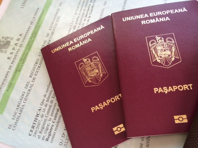 Nu mai plătim taxa pentru eliberare pașapoarte