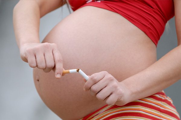 Spune NU țigărilor în timpul sarcinii