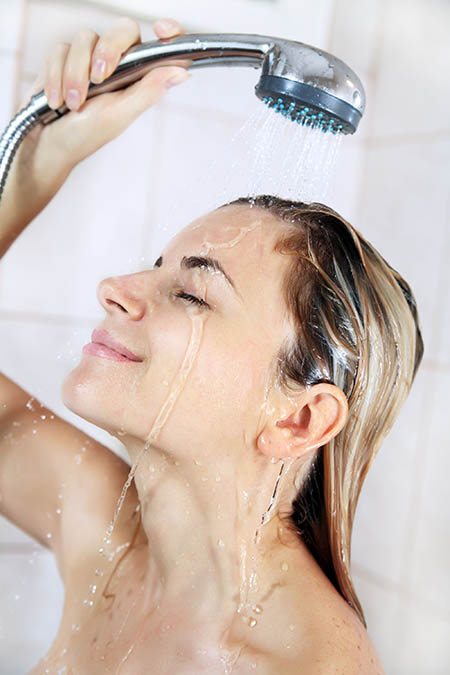 5 greșeli pe care le faci la duș
