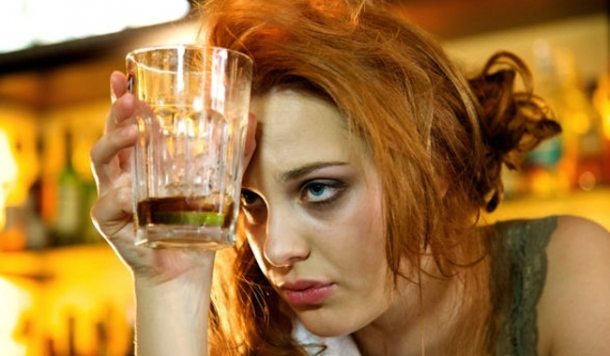 FRUCTUL care te ajută să previi mahmureala - Înainte de a bea alcool, mănâncă...