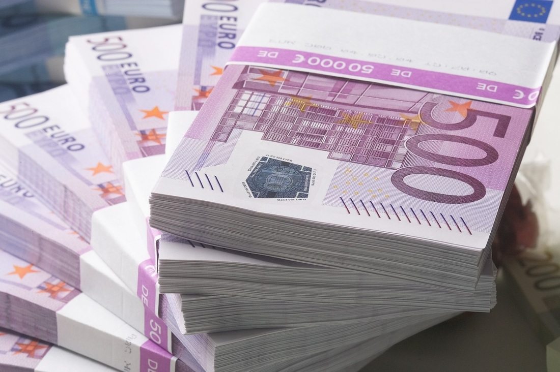 Copiii născuți după 2011 vor primi 500 de euro de la stat
