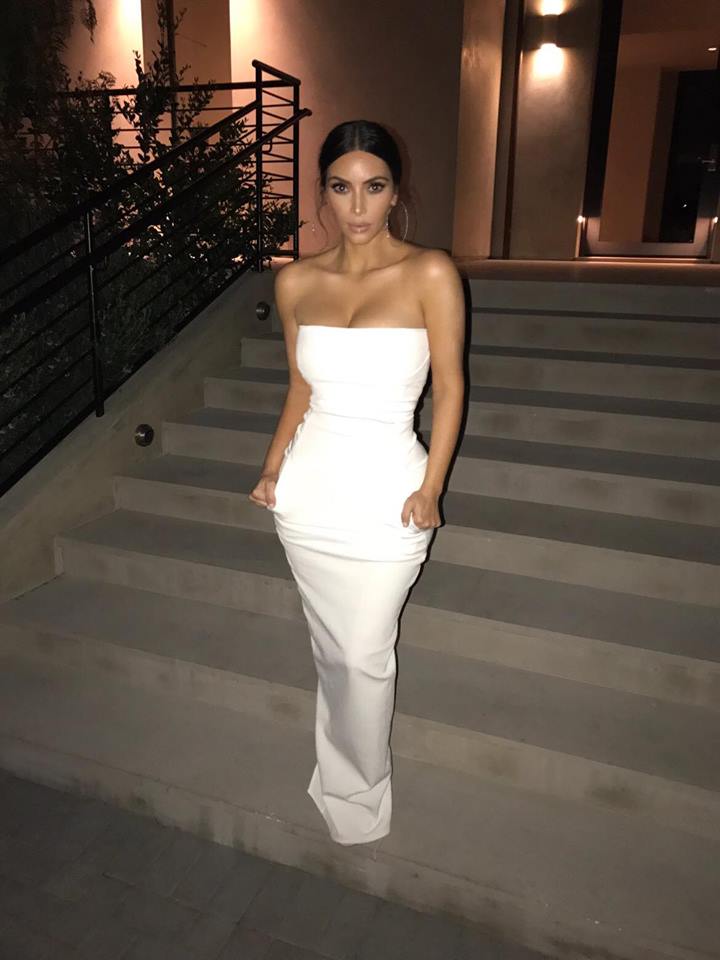 kim-kardashian-dezvaluit-prin-ce-trecut-noaptea-jafului-de-la-paris-ma-pregatisem-mintal-sa-fiu-violata