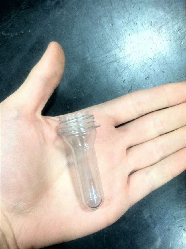 Sticlă înainte de a fi procesată