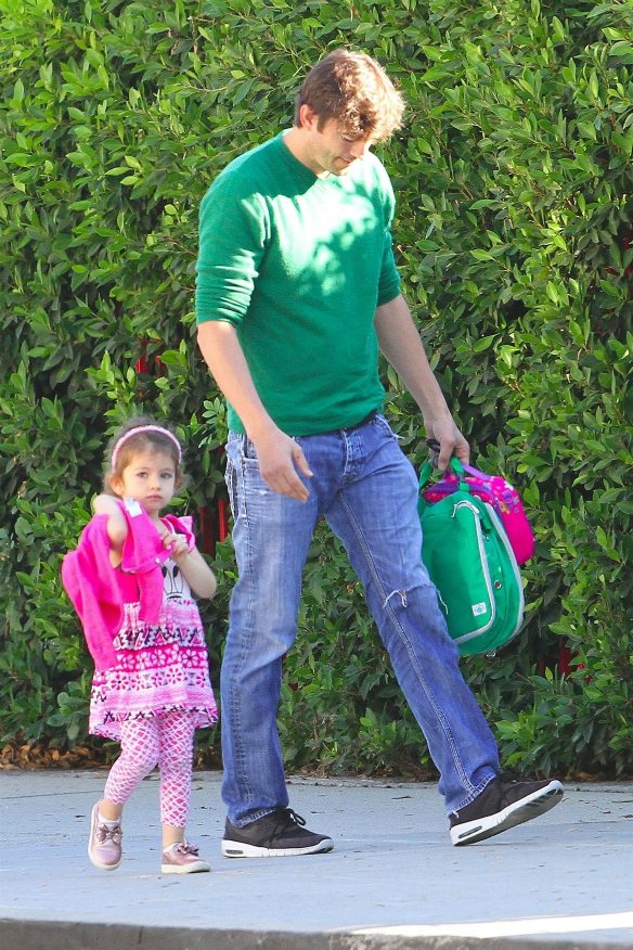 Iată primele imagini cu fetița Milei Kunis și a lui Ashton Kutcher