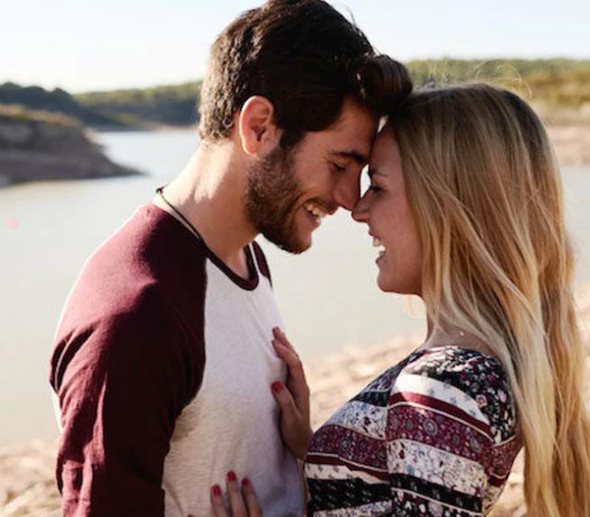 Top 8 semne care iti arata ca partenerul te iubeste cu adevarat!