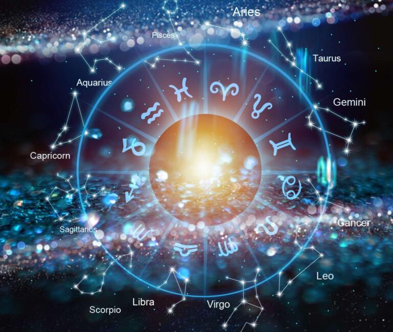 Horoscop 20 decembrie 2022. Nativii Sagetator se bucura de sume mari de bani